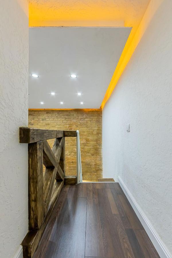 Kyiv Brown Loft Daire Dış mekan fotoğraf